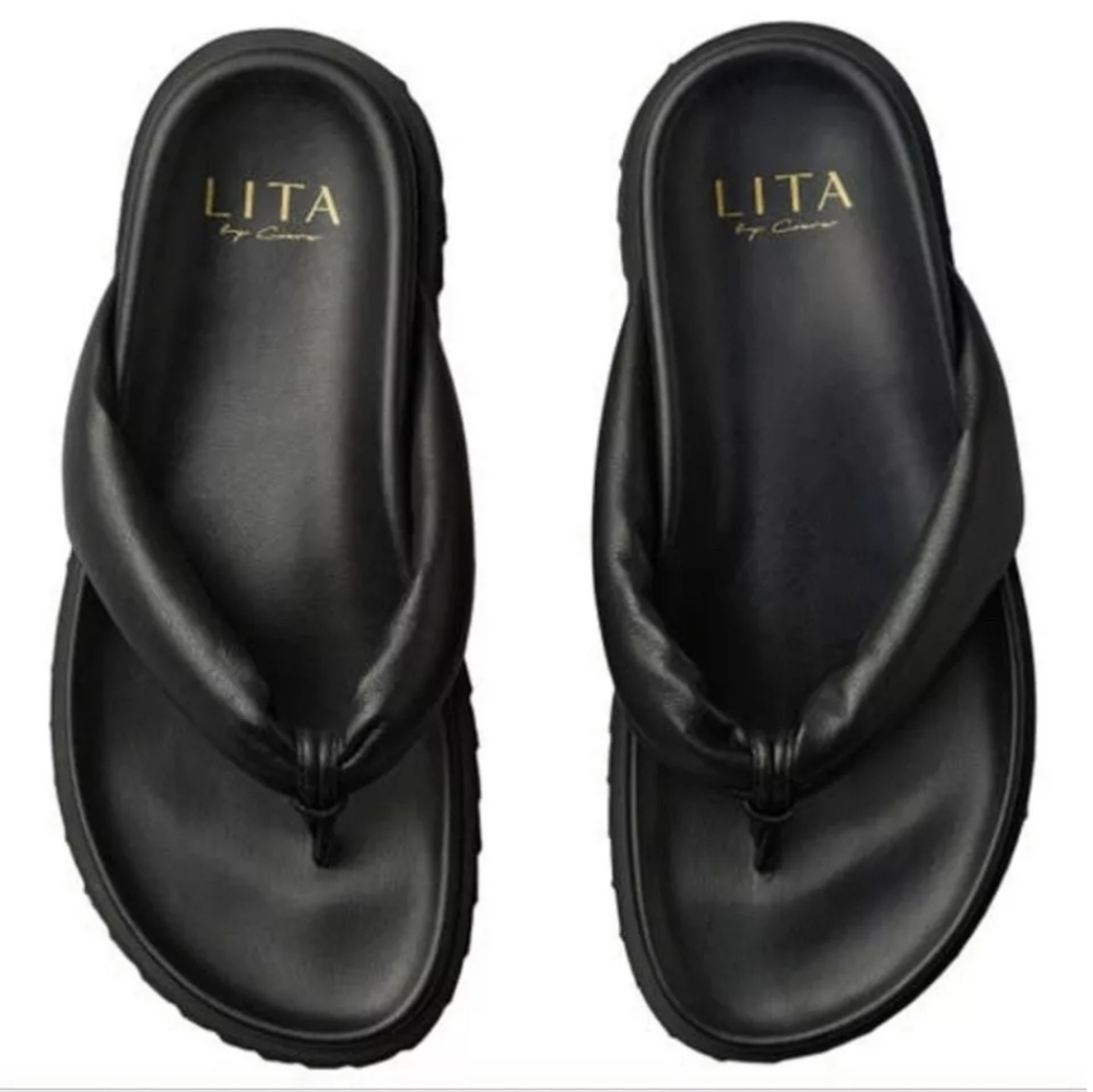 NIB LITA BY CIARA Lug Sole Thong Sandals in Black